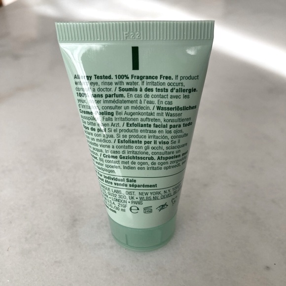 3/$20 - New! Clinique 7 day scrub cream, face scrub exfoliant (travel size) - Picture 2 of 2